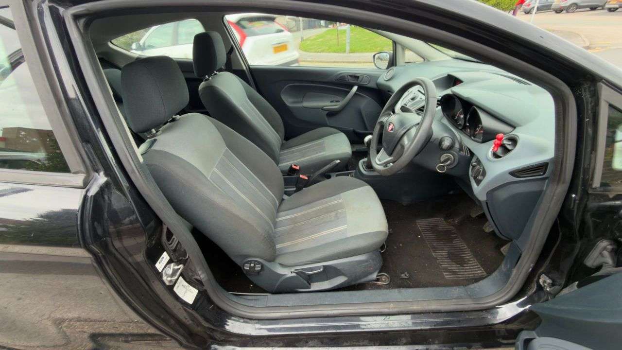 2010 FORD FIESTA 2010 FORD FIESTA