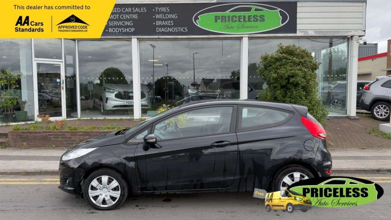 A 2010 FORD FIESTA 1.25 Edge Hatchback 3dr Petrol Manual (129 g/km, 81 bhp) A 2010 FORD FIESTA 1.25 Edge Hatchback 3dr Petrol Manual (129 g/km, 81 bhp)