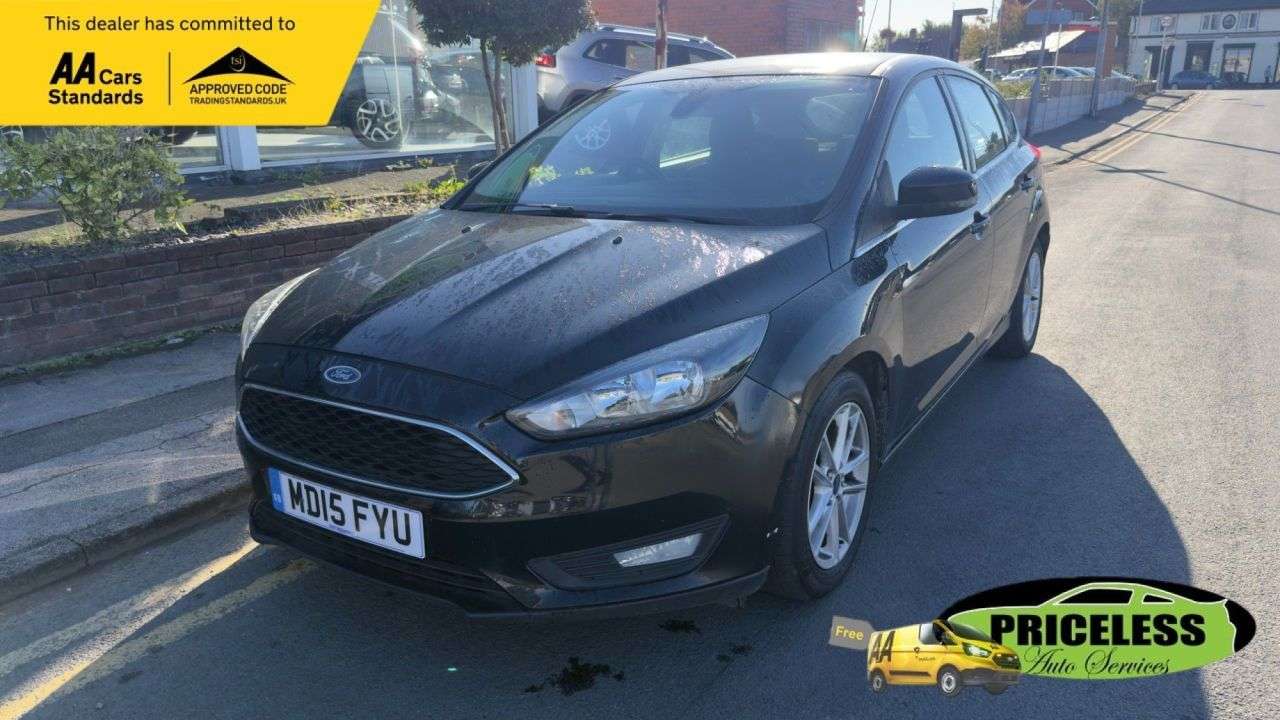 A 2015 FORD FOCUS 1.0T EcoBoost Zetec Hatchback 5dr Petrol Manual Euro 6 (s/s) (100 ps) A 2015 FORD FOCUS 1.0T EcoBoost Zetec Hatchback 5dr Petrol Manual Euro 6 (s/s) (100 ps)