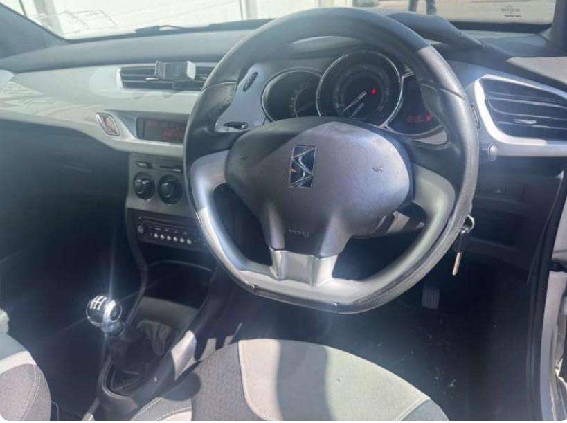 2011 CITROEN DS-3 1.4 VTI 16V 2011 CITROEN DS-3 1.4 VTI 16V