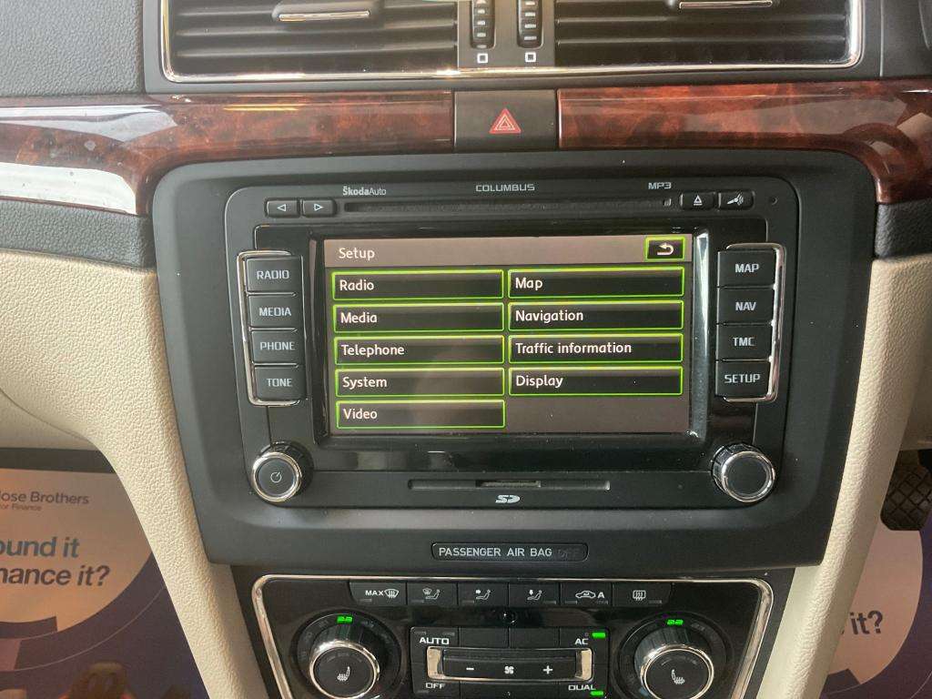 2011 SKODA SUPERB 2011 SKODA SUPERB