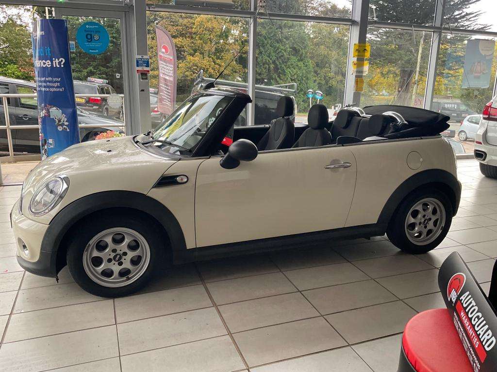 2013 MINI CONVERTIBLE 2013 MINI CONVERTIBLE