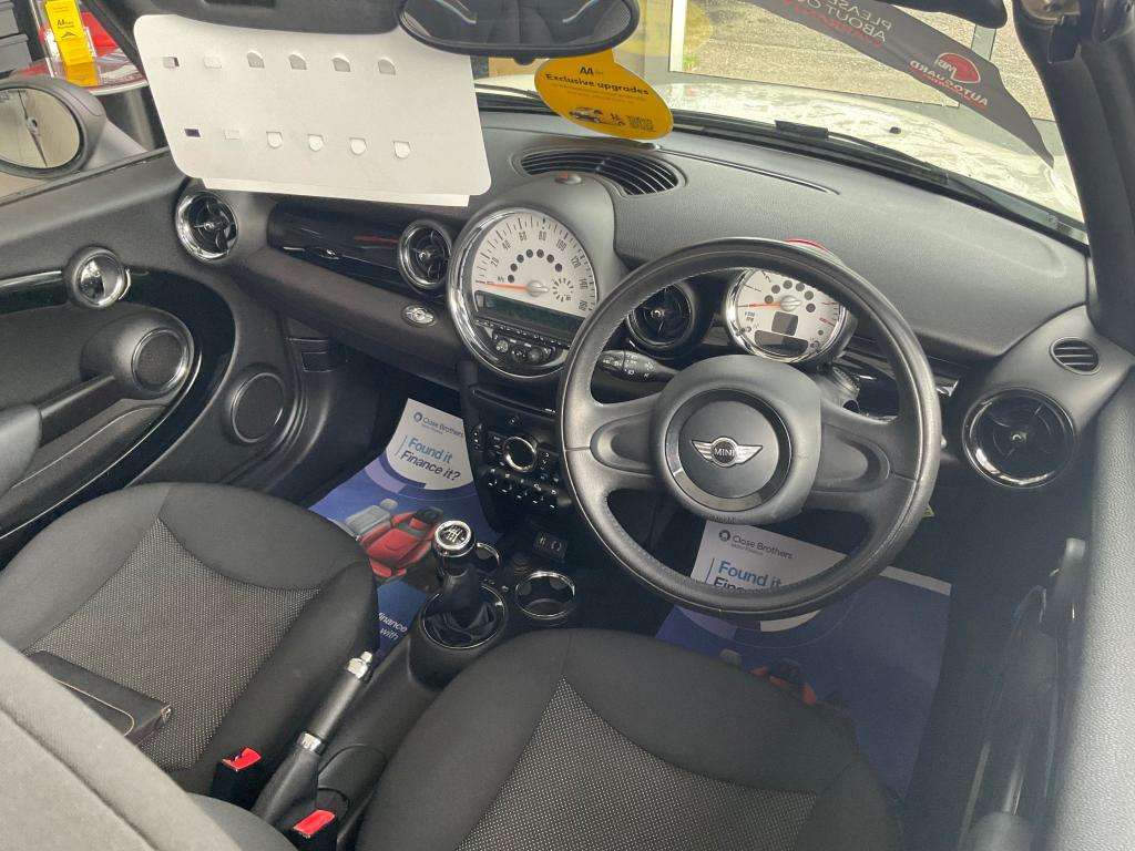 2013 MINI CONVERTIBLE 2013 MINI CONVERTIBLE