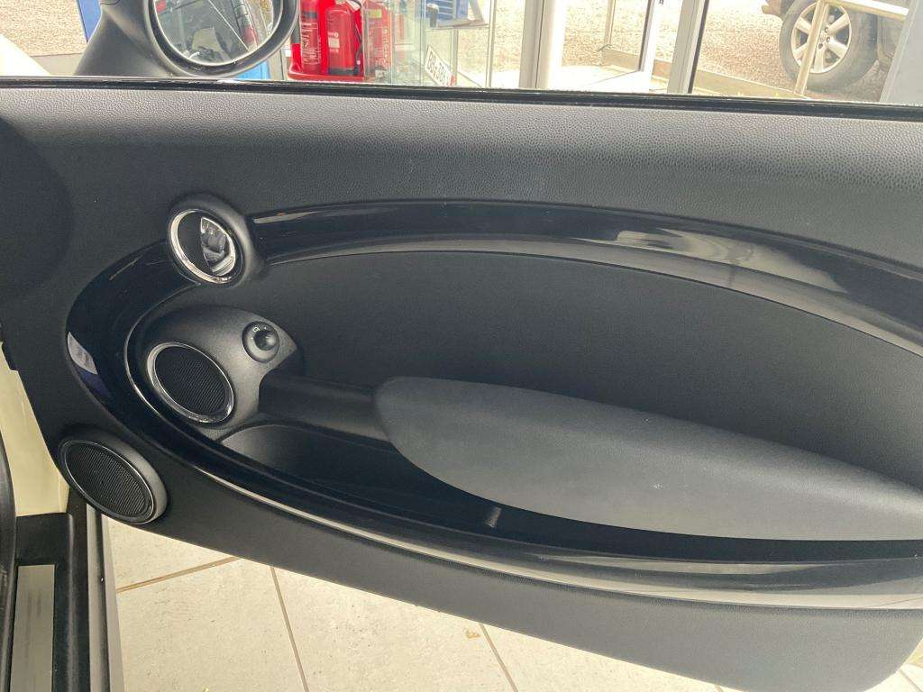 2013 MINI CONVERTIBLE 2013 MINI CONVERTIBLE