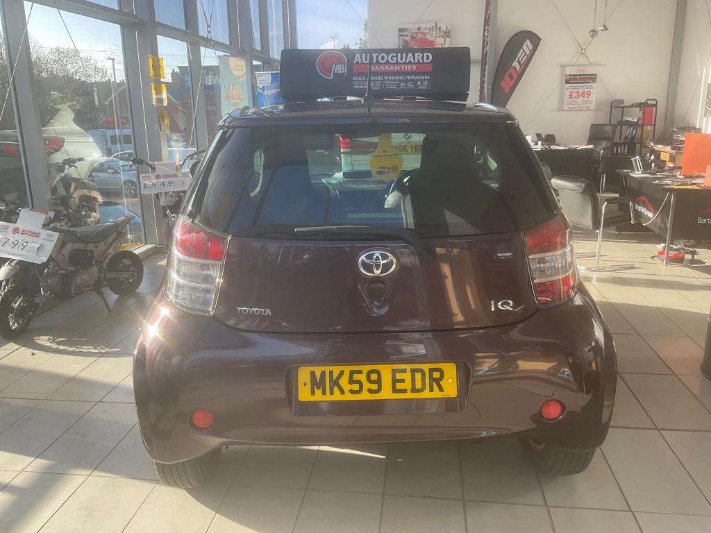 2010 TOYOTA IQ 2010 TOYOTA IQ