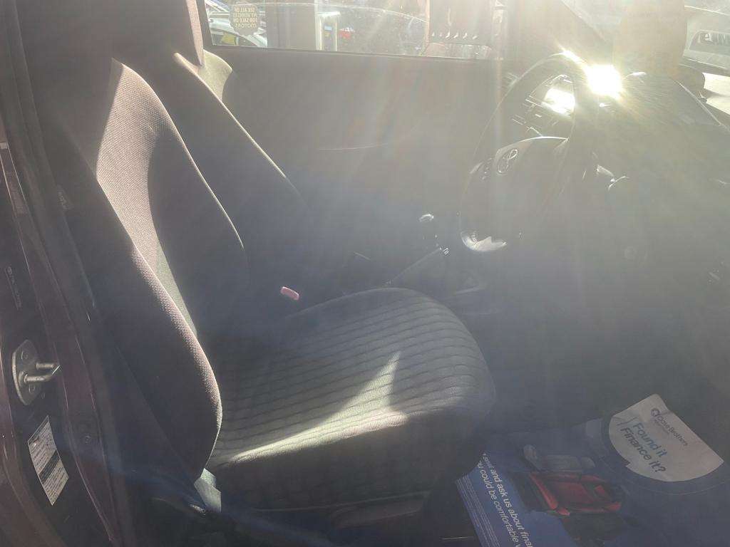 2010 TOYOTA IQ 2010 TOYOTA IQ