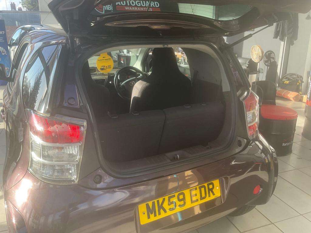 2010 TOYOTA IQ 2010 TOYOTA IQ