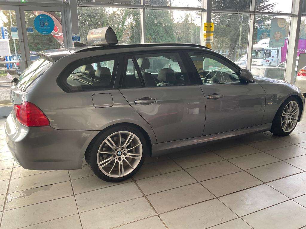 2011 BMW 3 SERIES 2011 BMW 3 SERIES