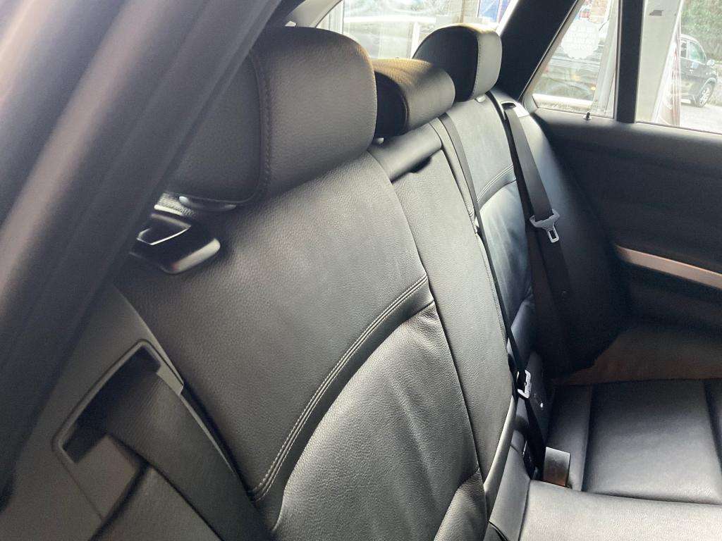 2011 BMW 3 SERIES 2011 BMW 3 SERIES