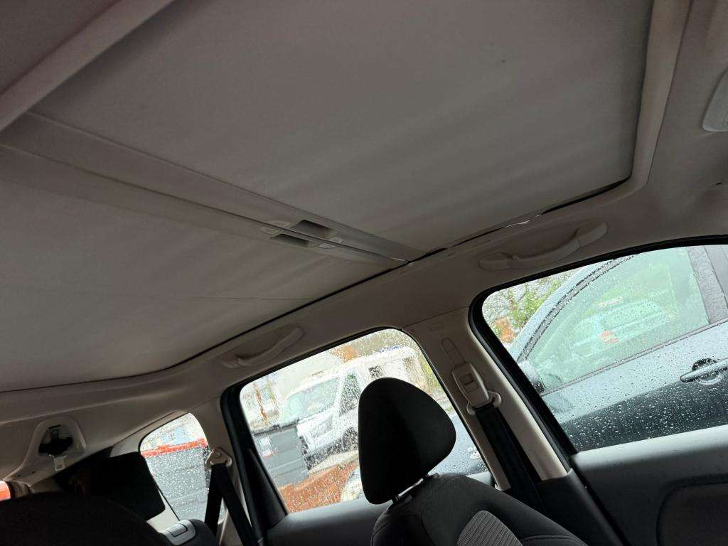 A 2014 CITROEN C3 PICASSO Selection Hdi A 2014 CITROEN C3 PICASSO Selection Hdi