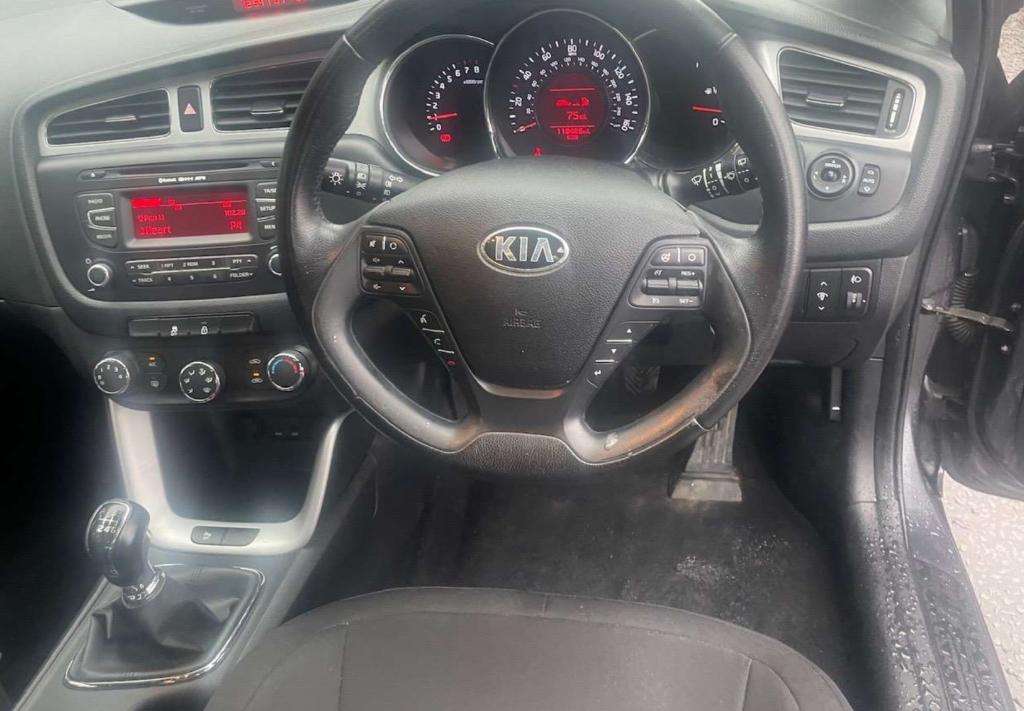 2013 KIA CEED 2013 KIA CEED