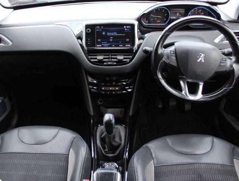 2017 PEUGEOT 2008 2017 PEUGEOT 2008