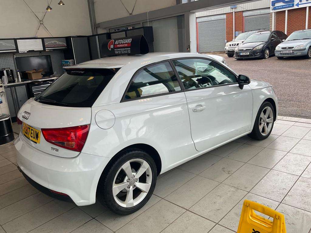 A 2017 AUDI A1 Sport Tfsi Semi-auto A 2017 AUDI A1 Sport Tfsi Semi-auto