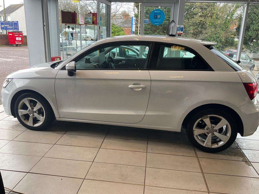 2017 AUDI A1 2017 AUDI A1