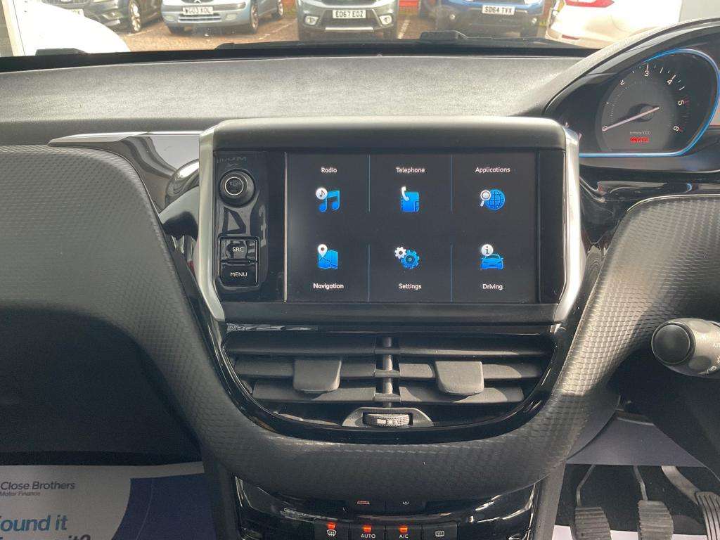 2017 PEUGEOT 2008 2017 PEUGEOT 2008