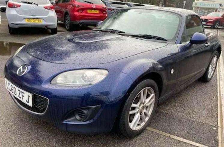 A 2011 MAZDA MX-5 I Roadster Se A 2011 MAZDA MX-5 I Roadster Se