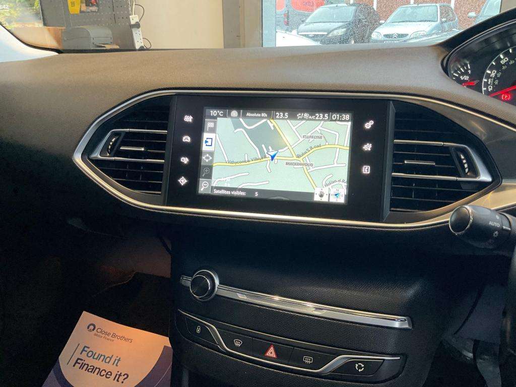 2015 PEUGEOT 308 2015 PEUGEOT 308