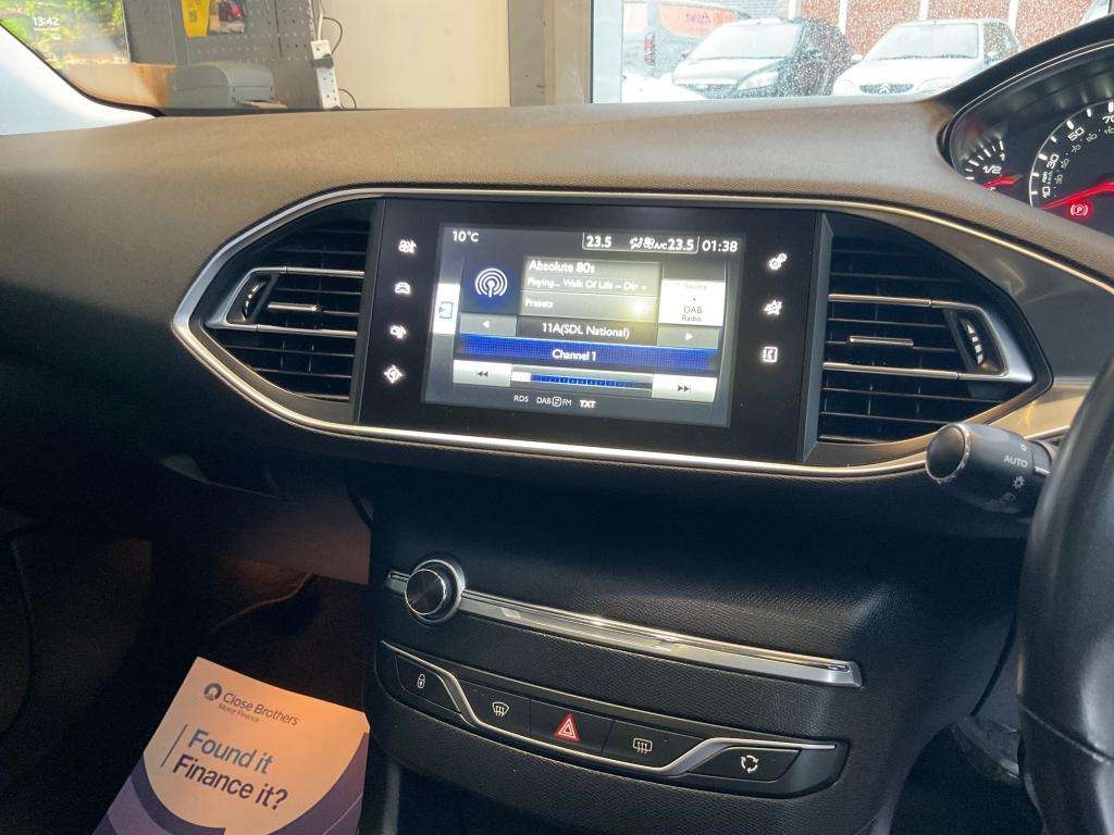 2015 PEUGEOT 308 2015 PEUGEOT 308