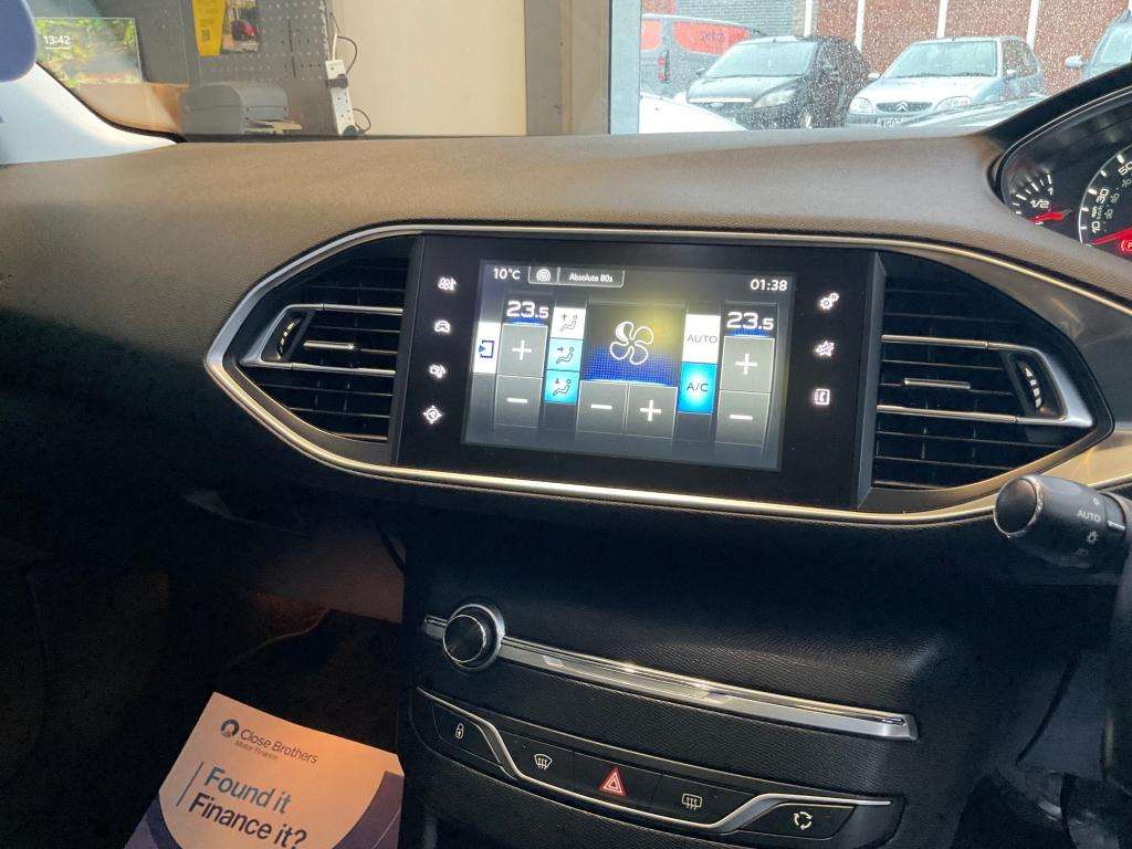 2015 PEUGEOT 308 2015 PEUGEOT 308