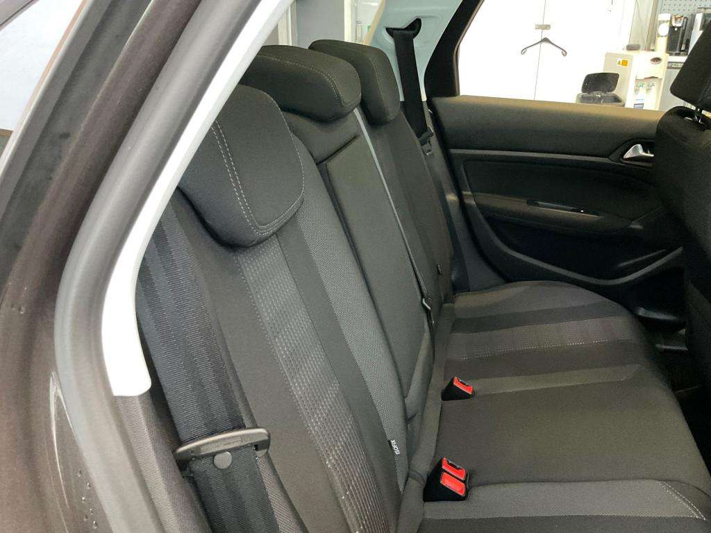 2015 PEUGEOT 308 2015 PEUGEOT 308