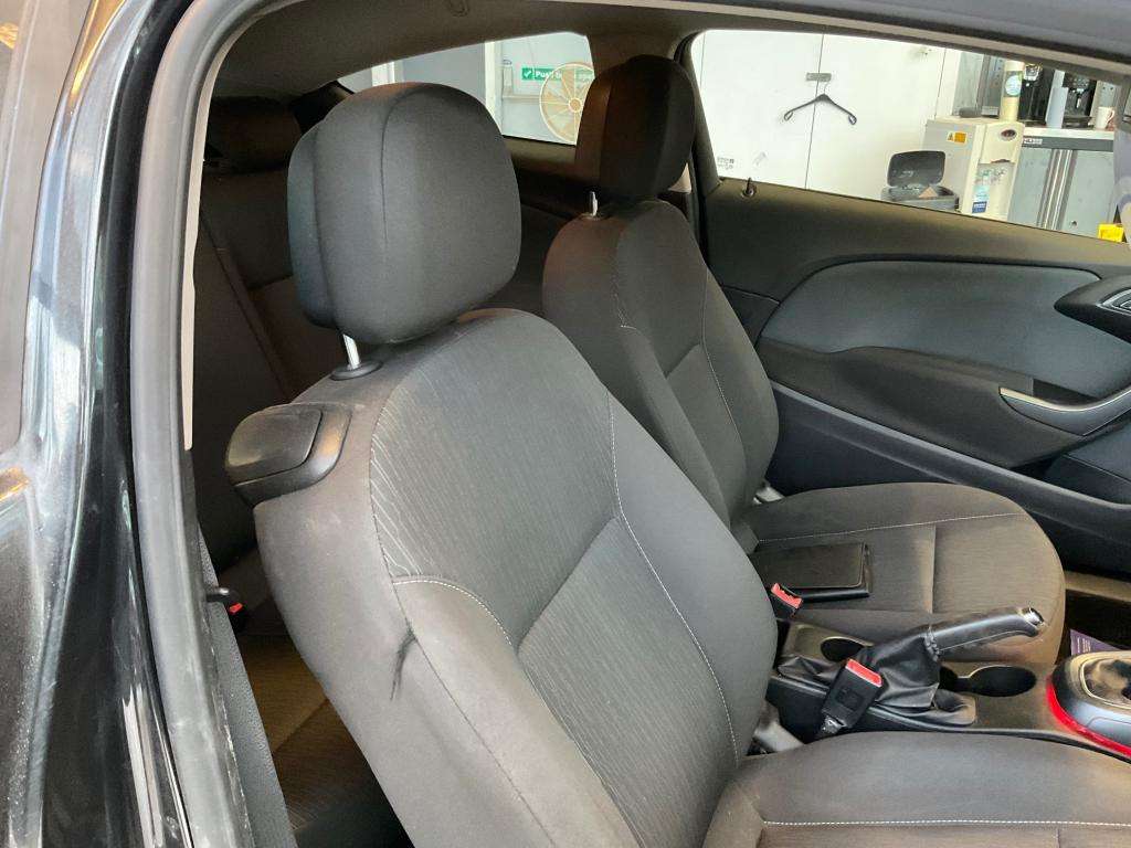 2012 VAUXHALL ASTRA 2012 VAUXHALL ASTRA