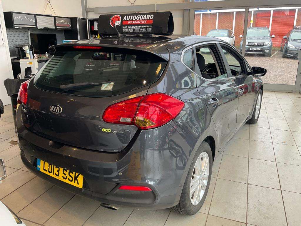 2013 KIA CEED 2013 KIA CEED