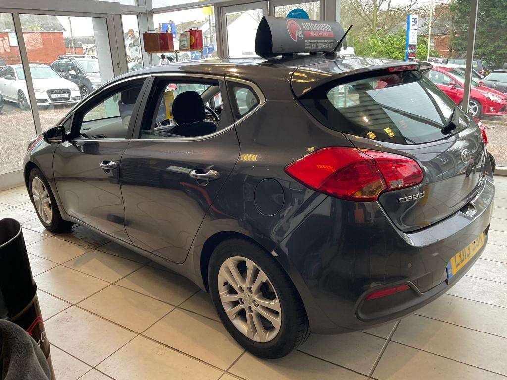 2013 KIA CEED 2013 KIA CEED