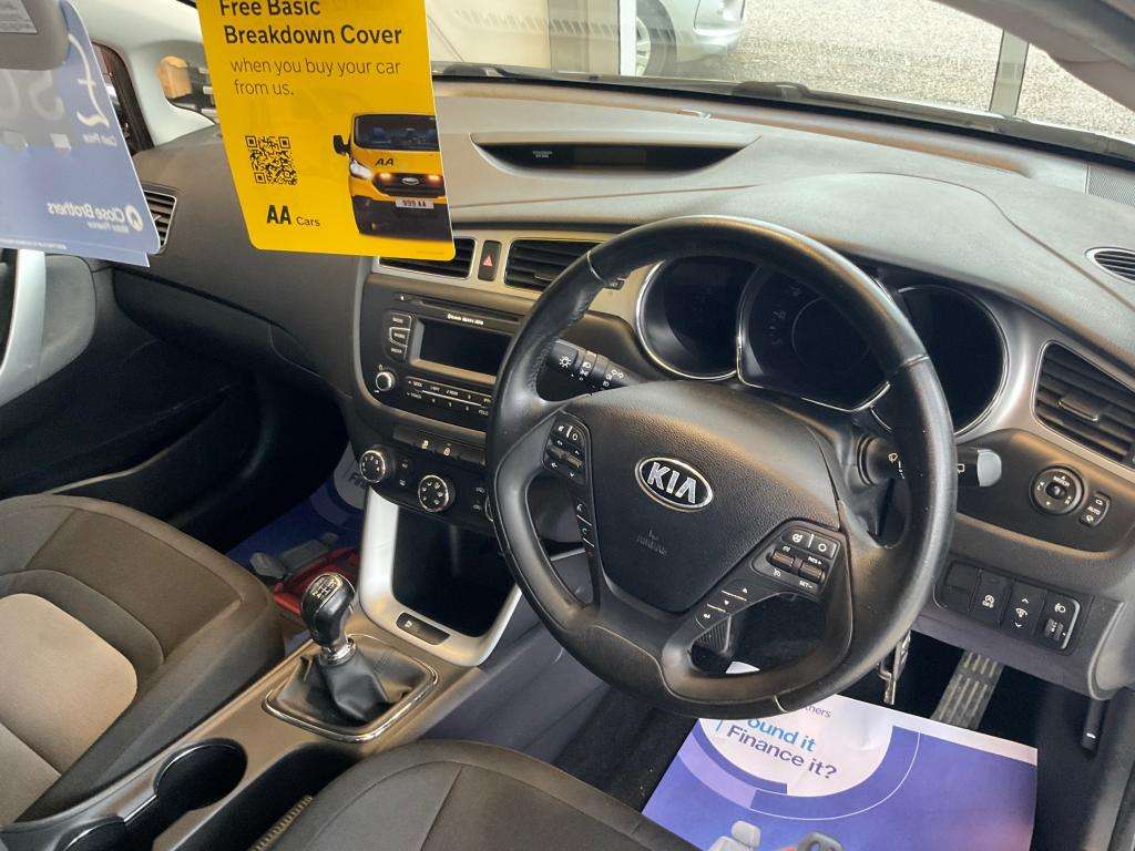 2013 KIA CEED 2013 KIA CEED