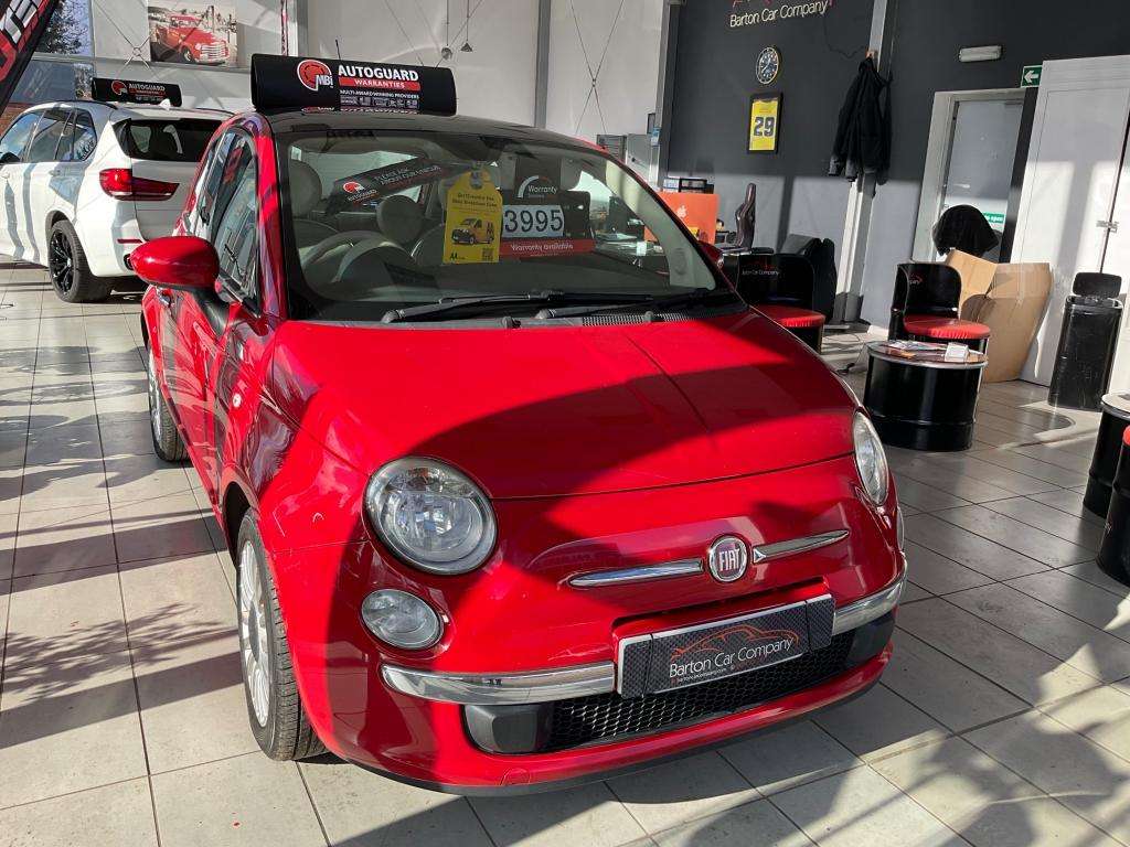 A 2012 FIAT 500 Lounge A 2012 FIAT 500 Lounge