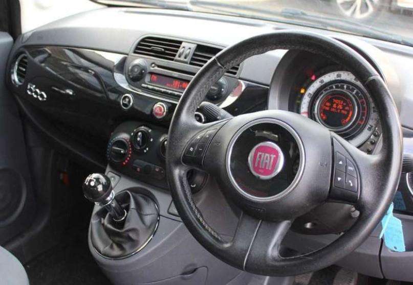 2011 FIAT 500 2011 FIAT 500