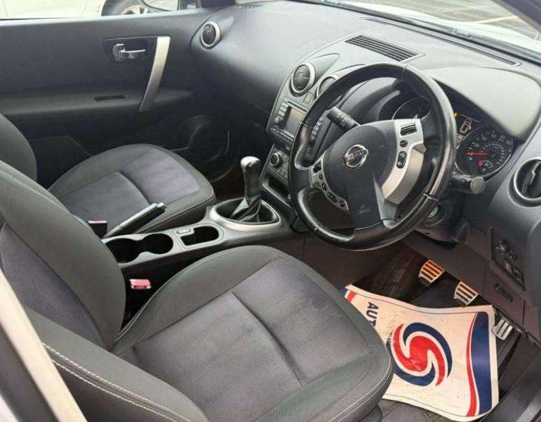 A 2012 NISSAN QASHQAI N-tec+ A 2012 NISSAN QASHQAI N-tec+