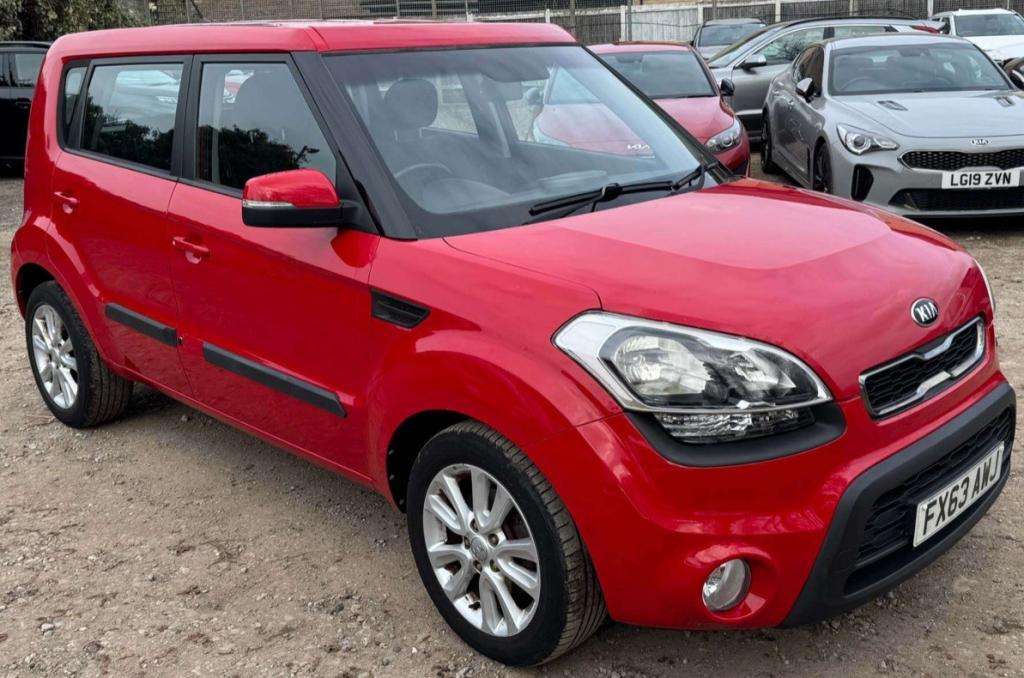 A 2013 KIA SOUL 2 Crdi Auto A 2013 KIA SOUL 2 Crdi Auto