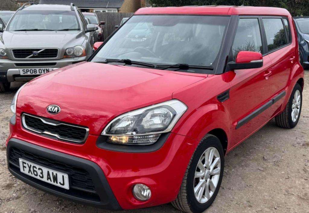 A 2013 KIA SOUL 2 Crdi Auto A 2013 KIA SOUL 2 Crdi Auto