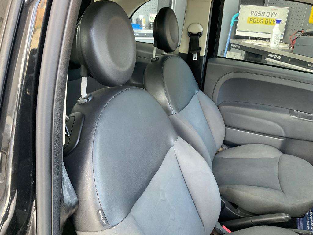 2011 FIAT 500 2011 FIAT 500