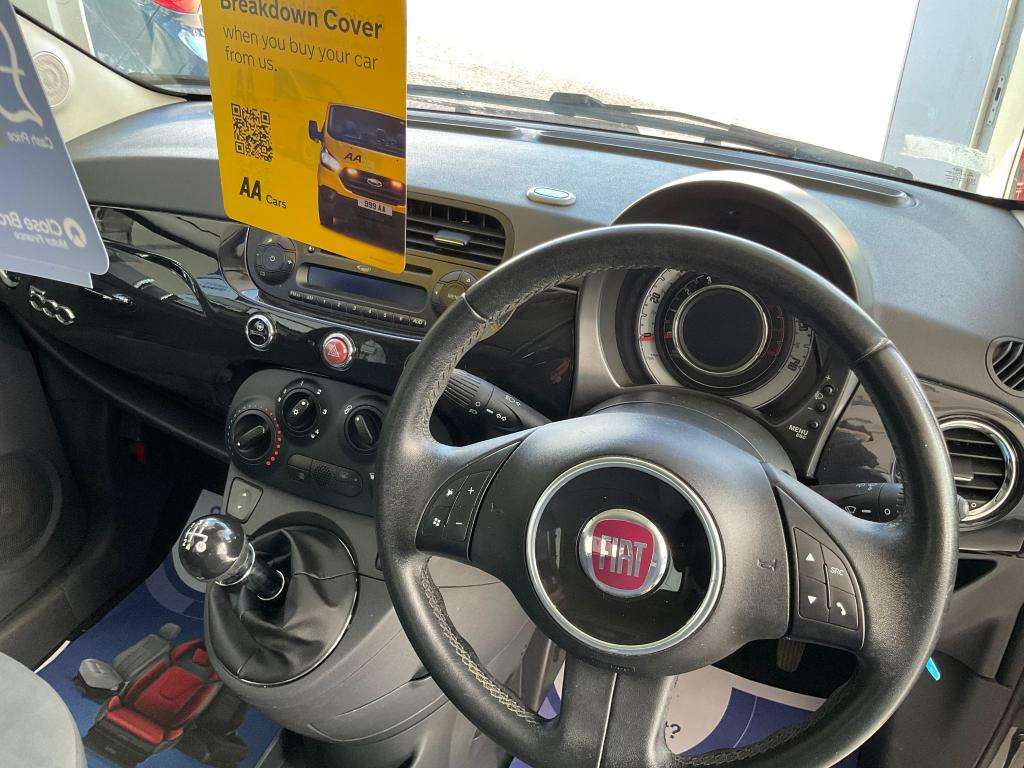 2011 FIAT 500 2011 FIAT 500