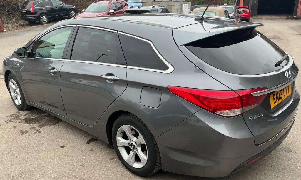 A 2013 HYUNDAI I40 Style Blue Drive Crdi A 2013 HYUNDAI I40 Style Blue Drive Crdi