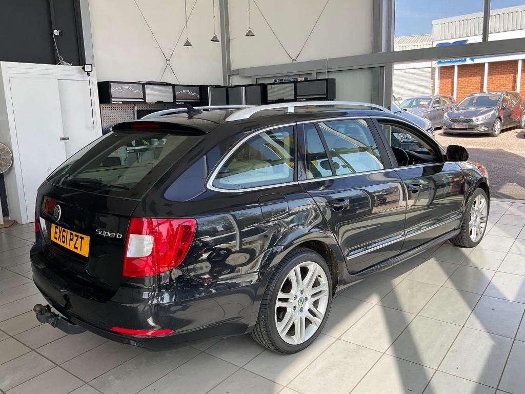 2011 SKODA SUPERB 2011 SKODA SUPERB