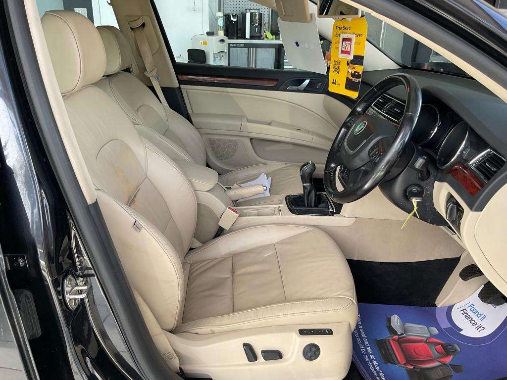 2011 SKODA SUPERB 2011 SKODA SUPERB