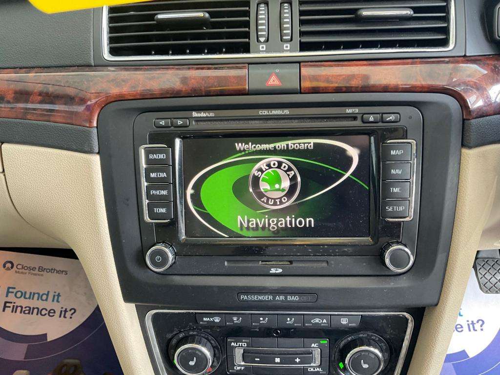 2011 SKODA SUPERB 2011 SKODA SUPERB