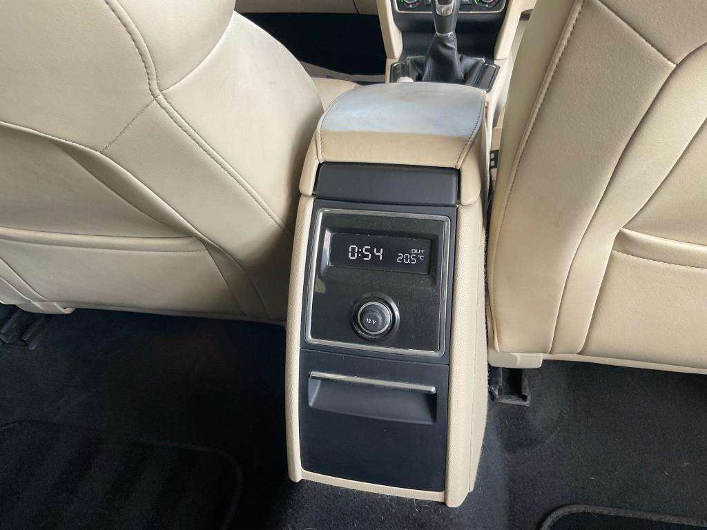 2011 SKODA SUPERB 2011 SKODA SUPERB