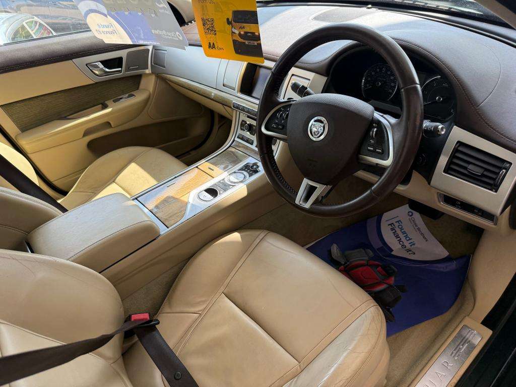 2013 JAGUAR XF 2013 JAGUAR XF