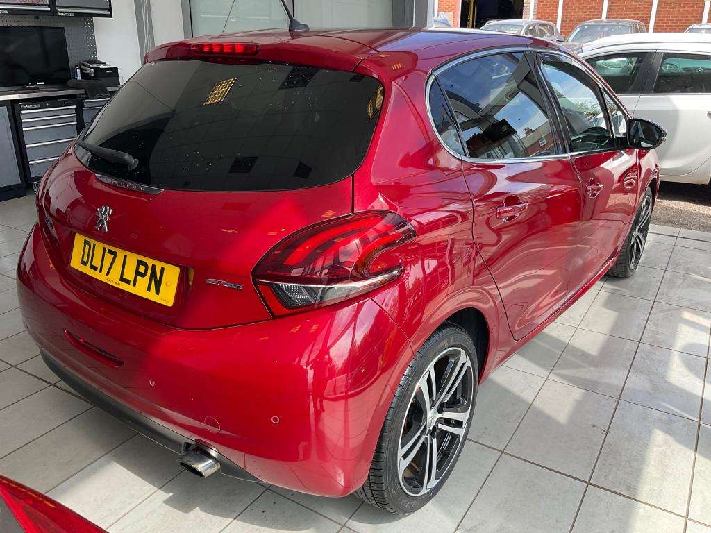 2017 PEUGEOT 208 2017 PEUGEOT 208