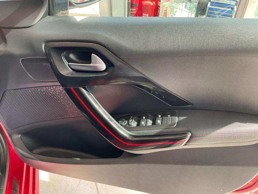 2017 PEUGEOT 208 2017 PEUGEOT 208