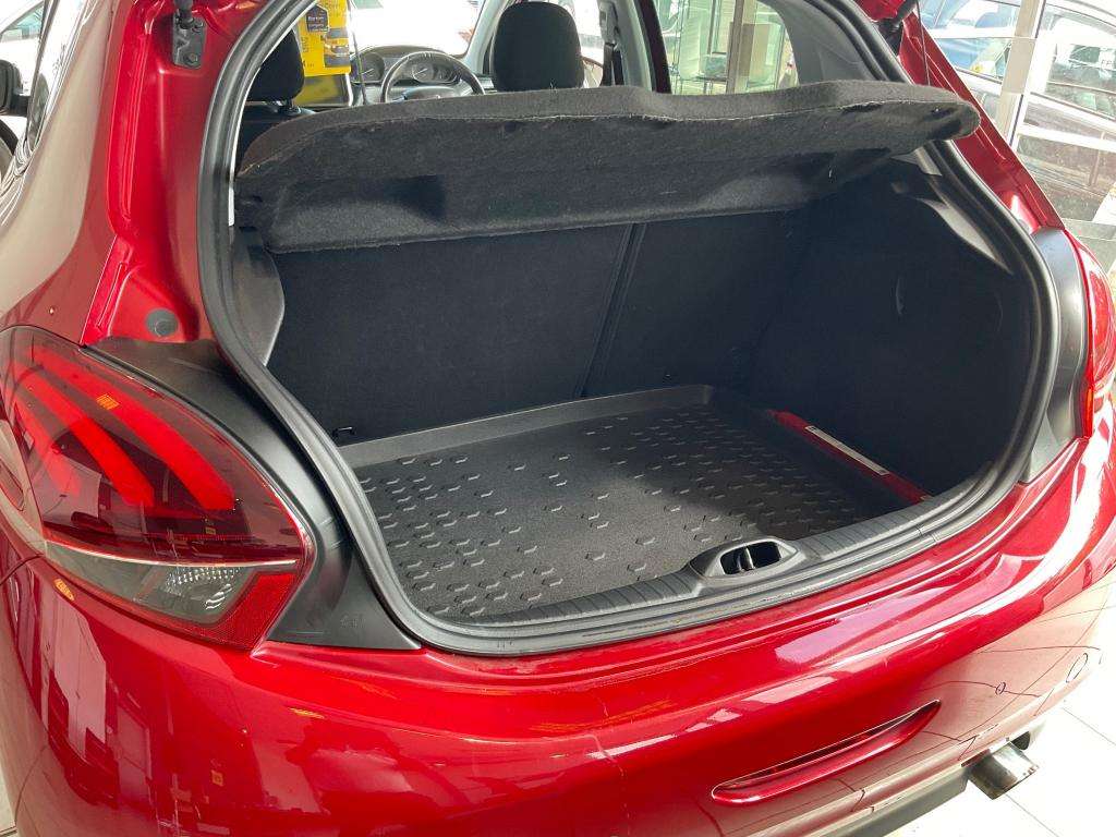 2017 PEUGEOT 208 2017 PEUGEOT 208