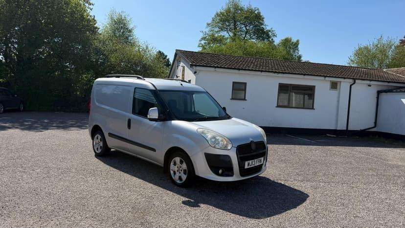 A 2013 FIAT DOBLO CARGO Doblo Sx Multijet A 2013 FIAT DOBLO CARGO Doblo Sx Multijet