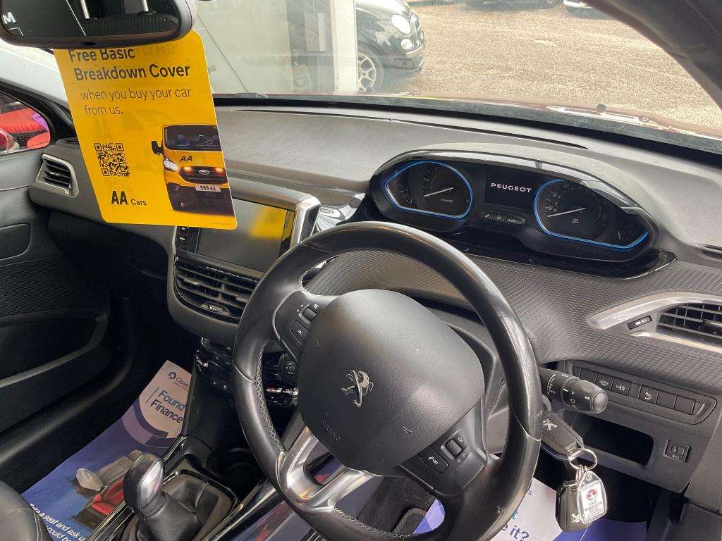 2017 PEUGEOT 2008 2017 PEUGEOT 2008