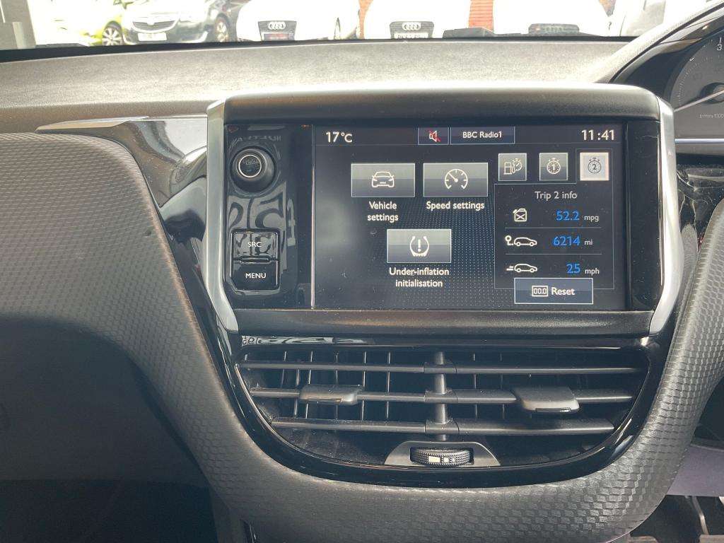2017 PEUGEOT 2008 2017 PEUGEOT 2008