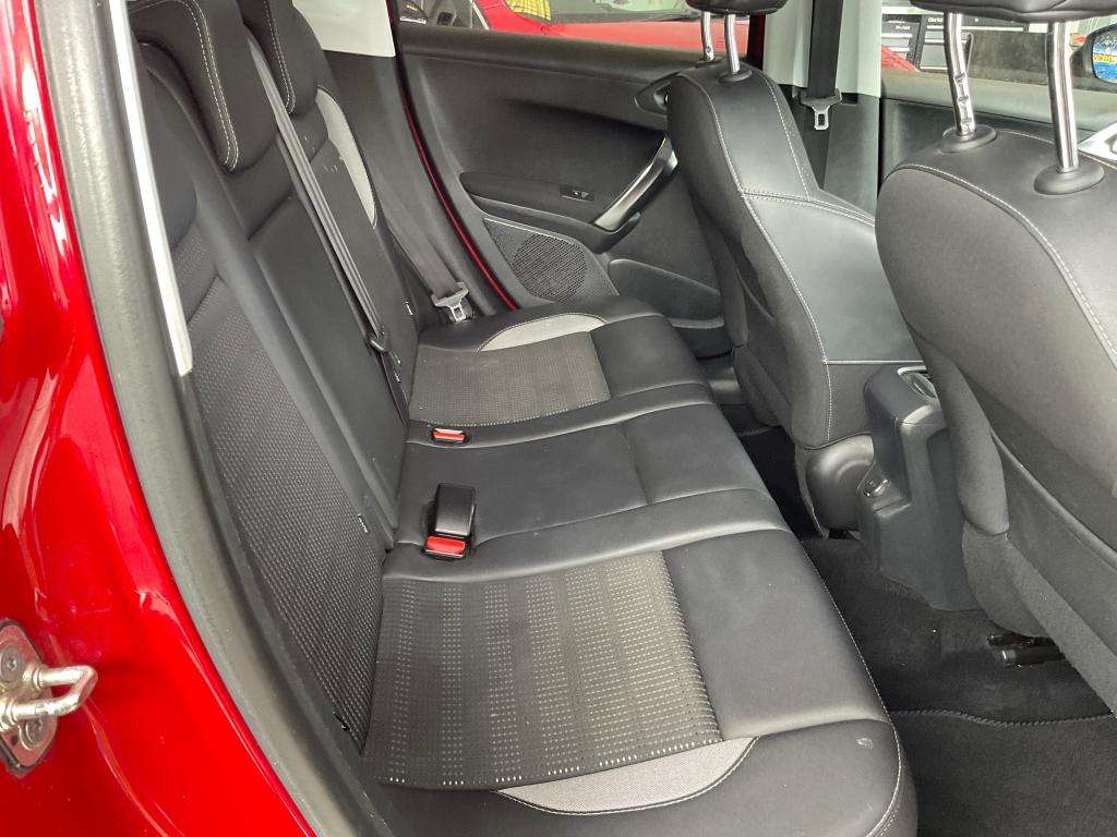 2017 PEUGEOT 2008 2017 PEUGEOT 2008