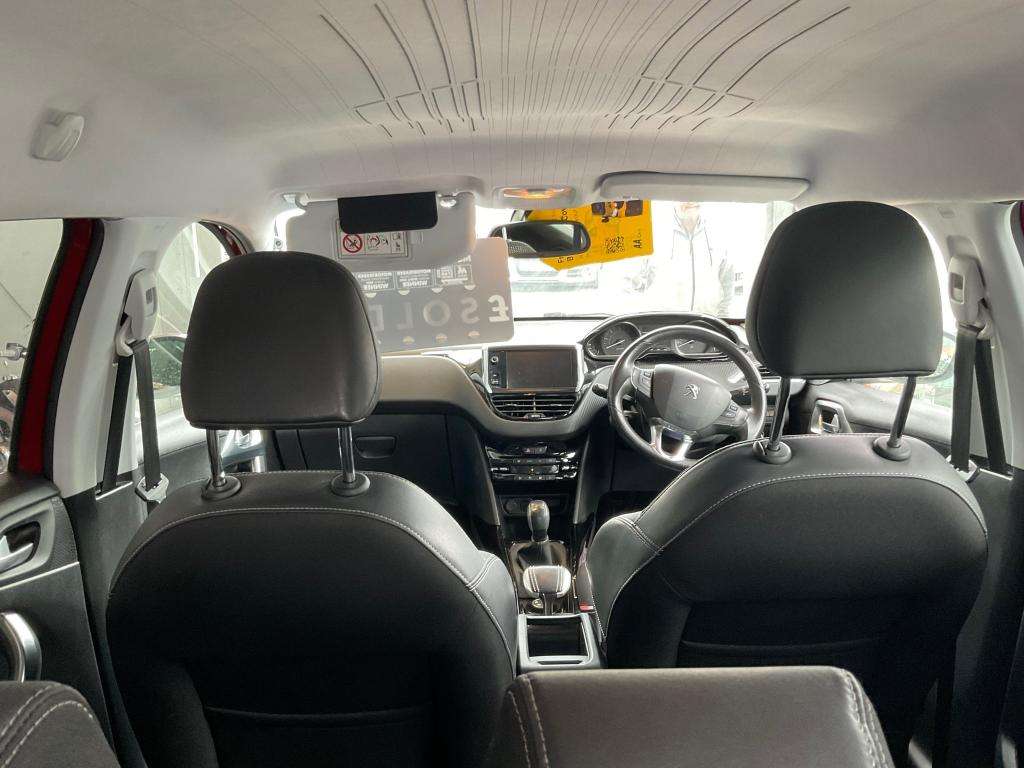 2017 PEUGEOT 2008 2017 PEUGEOT 2008