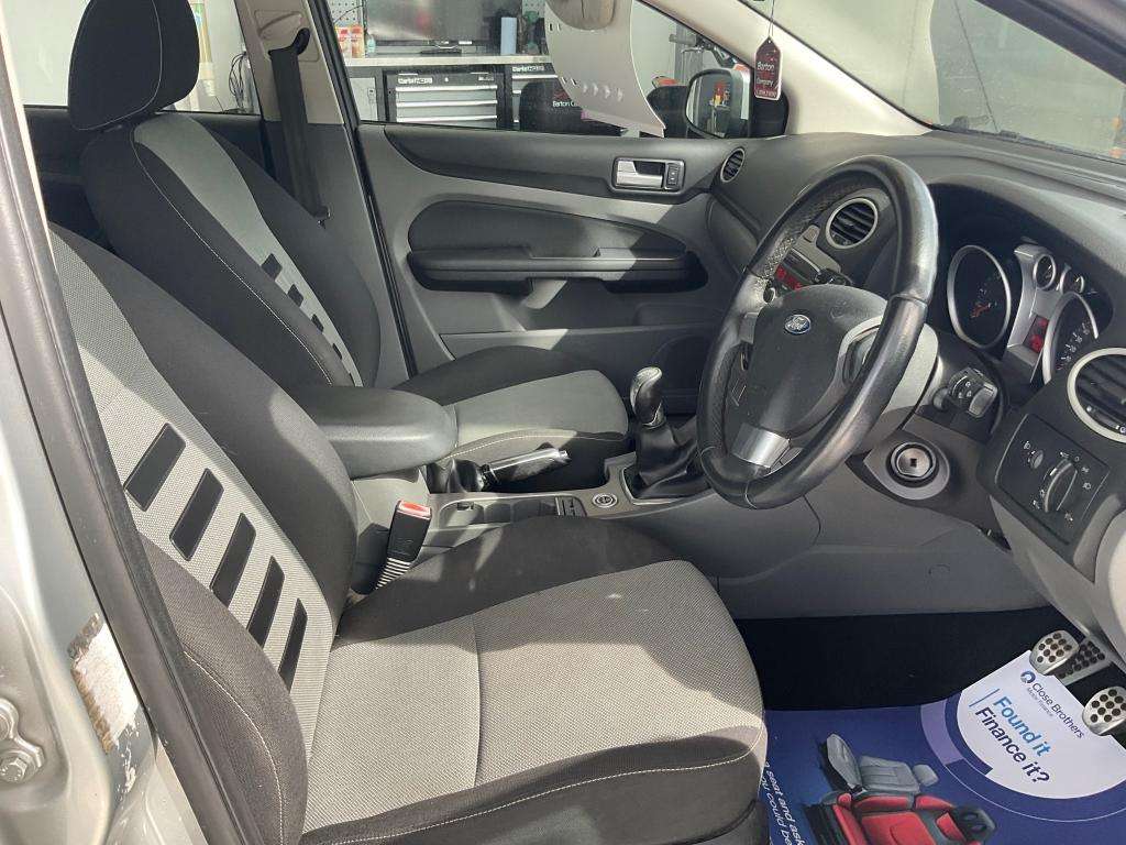 2010 FORD FOCUS 2010 FORD FOCUS
